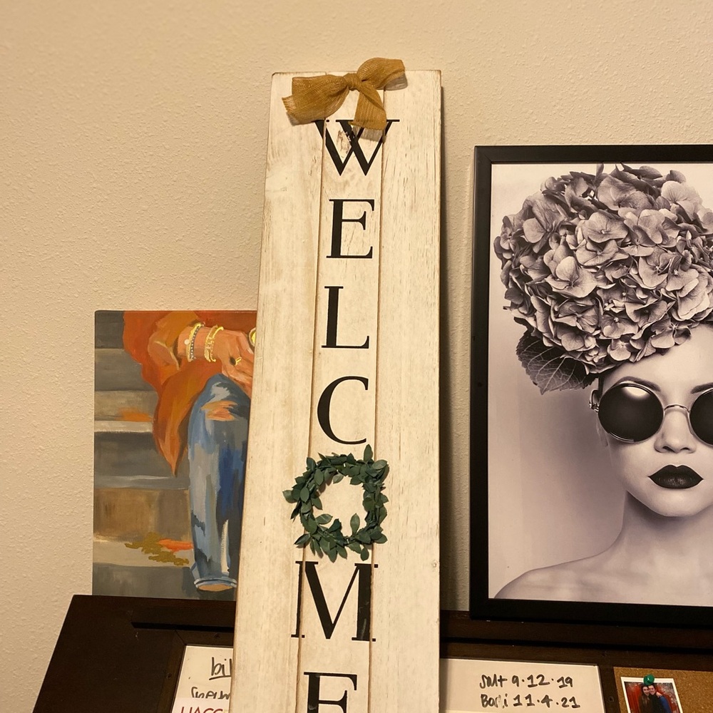Welcome sign
